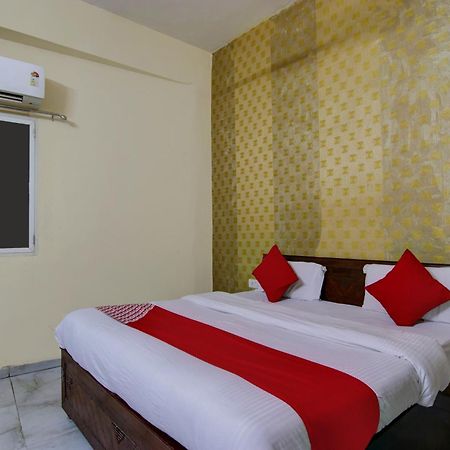 Hotel Yash House Nueva Delhi Exterior foto