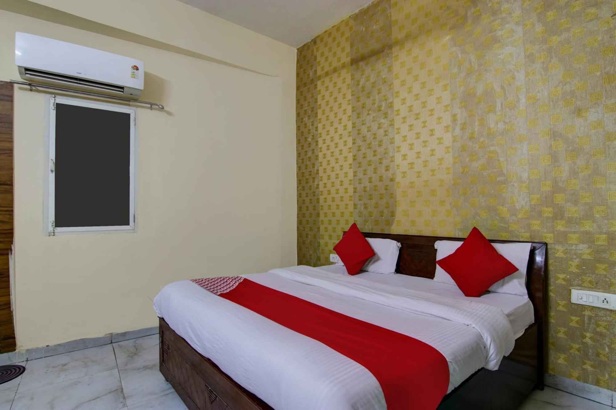 Hotel Yash House Nueva Delhi Exterior foto